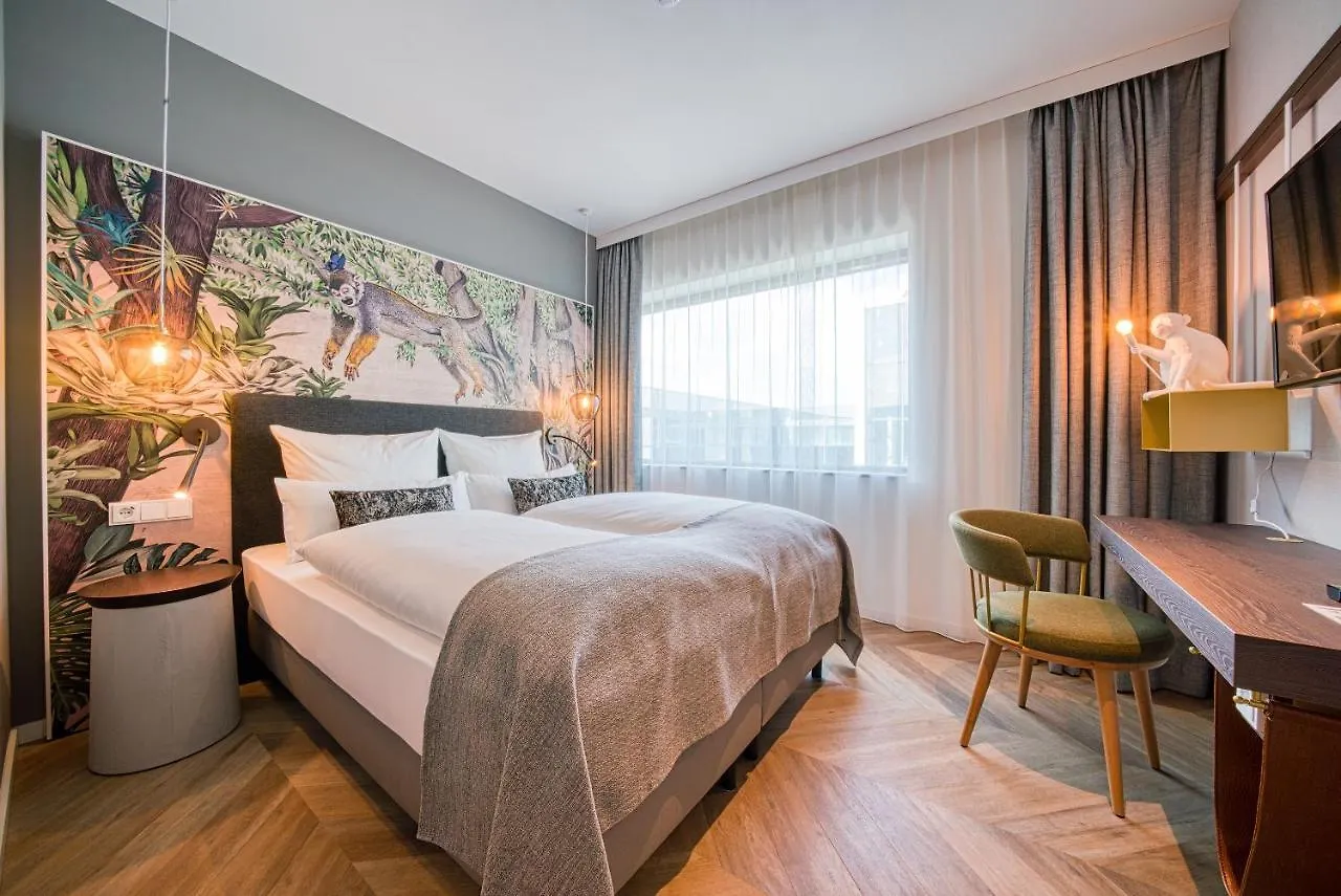 Hotel NinetyNine Amsterdam Airport Hoofddorp