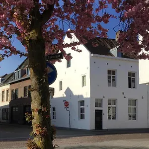  Villa Stadsvilla Met Patio In Centrum Niederlande